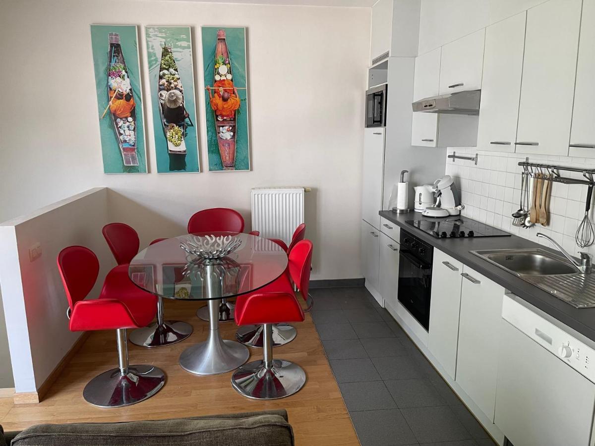 Duplex Tres Agreable Et Tres Calme Lägenhet Bryssel Exteriör bild