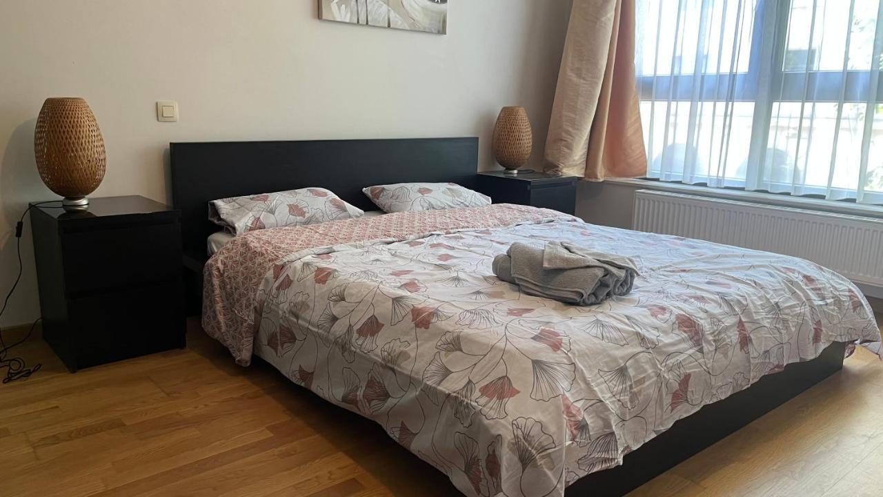 Duplex Tres Agreable Et Tres Calme Lägenhet Bryssel Exteriör bild